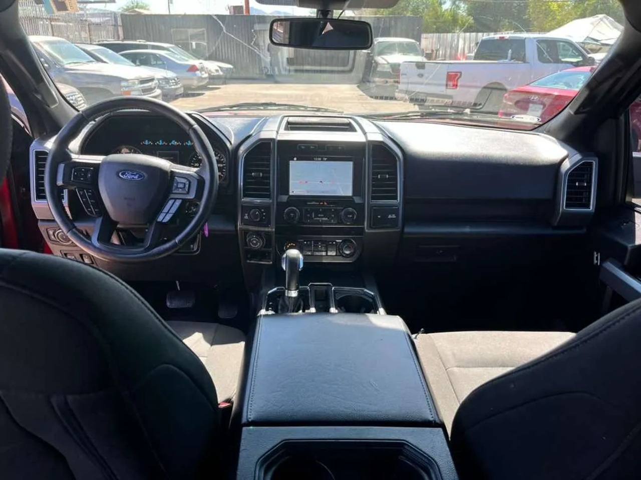 2019 Ford F150 SuperCrew Cab XLT