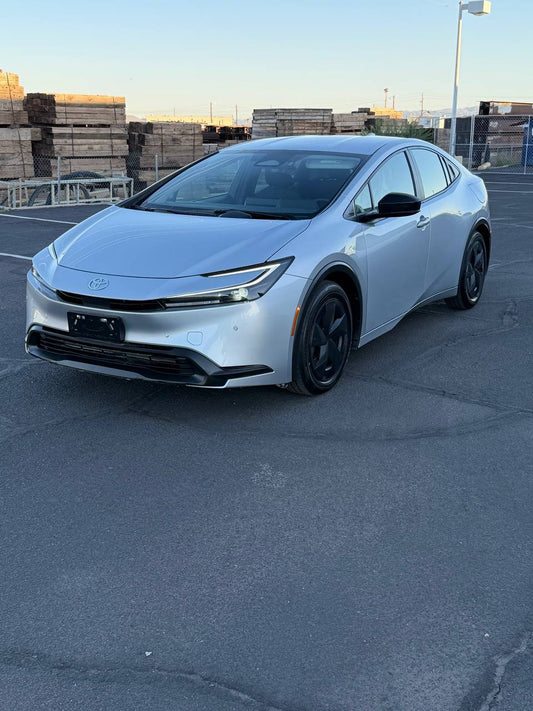 2025 Toyota Prius LE