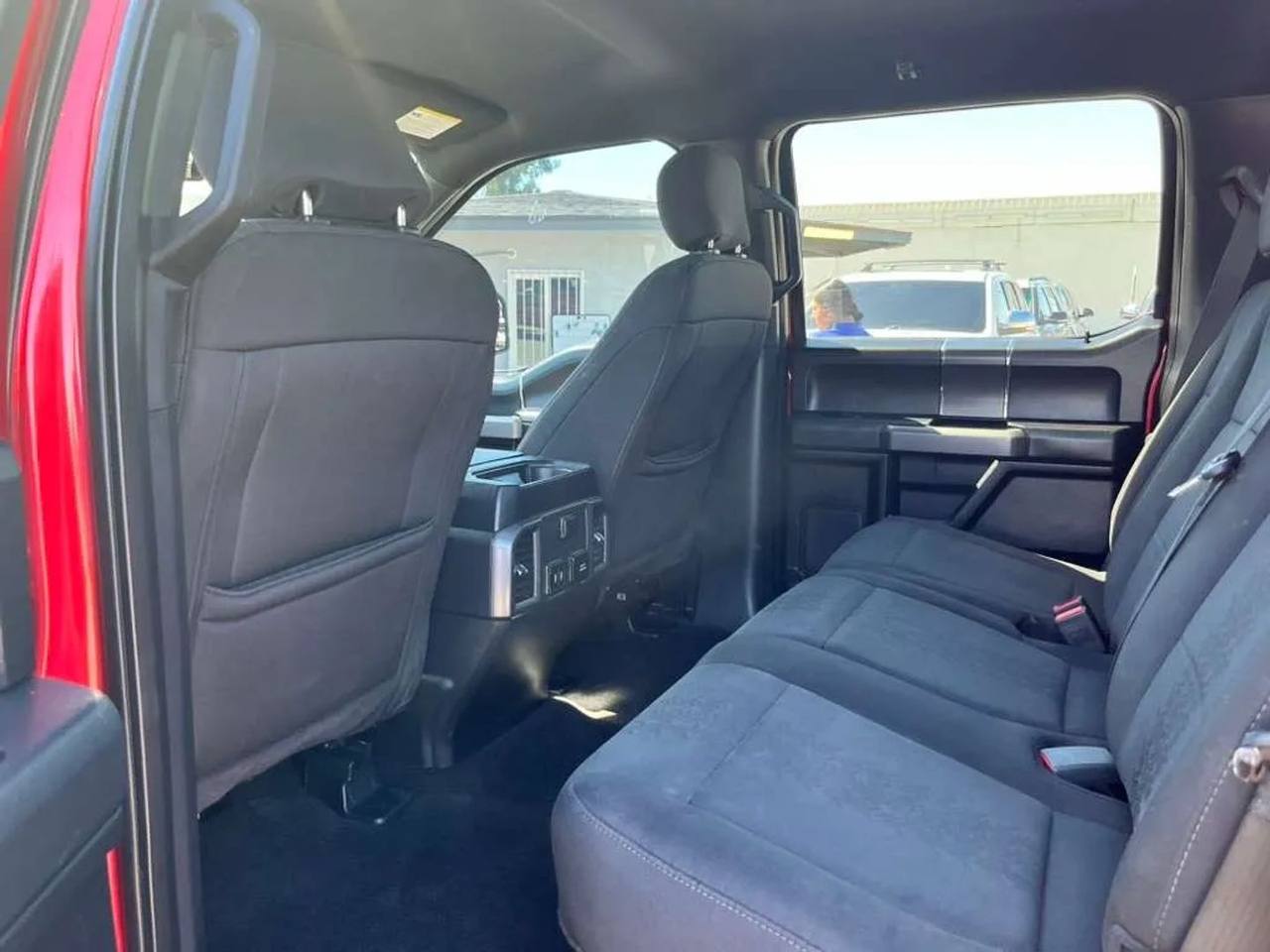 2019 Ford F150 SuperCrew Cab XLT