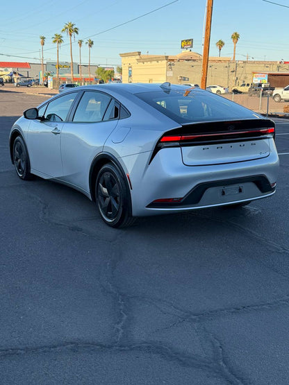 2025 Toyota Prius LE